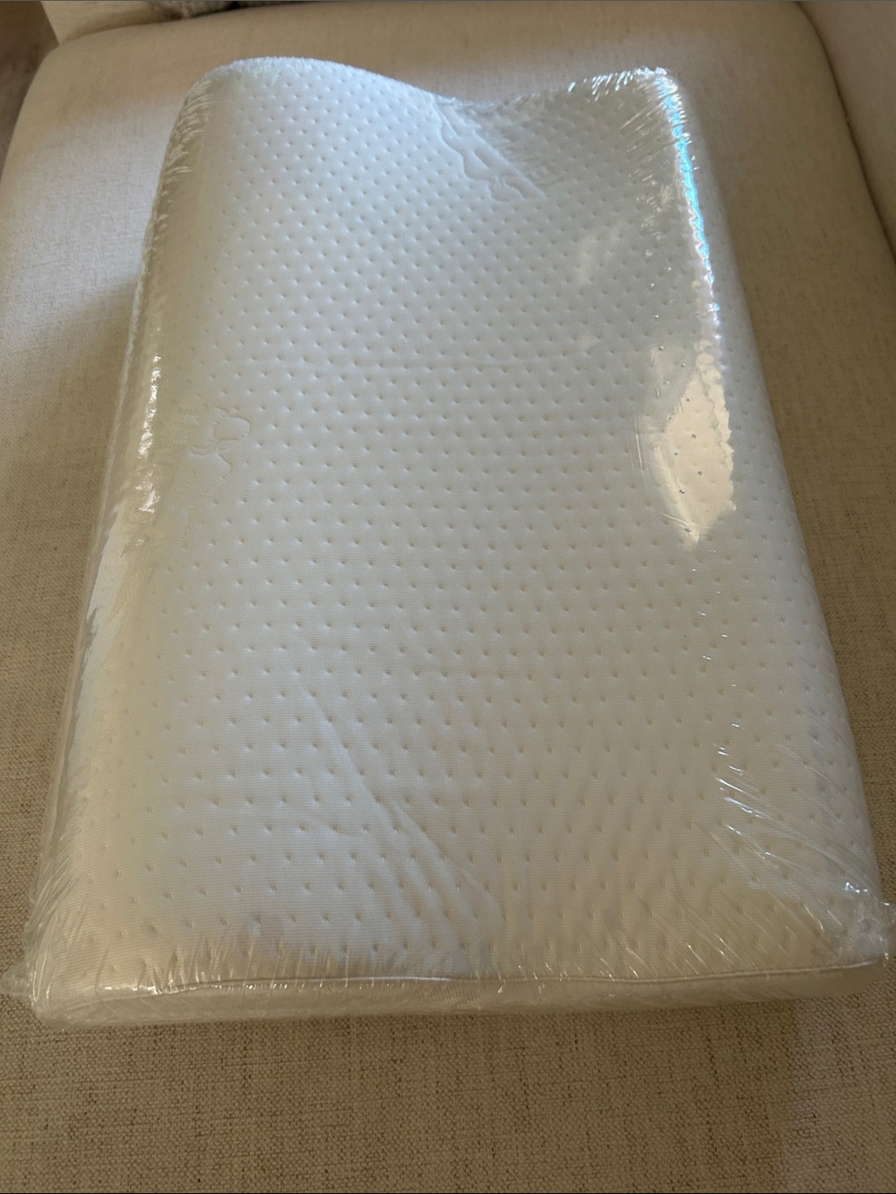 TEMPUR-Pedic Neck Pillow, Standard Medium, NWT, no box